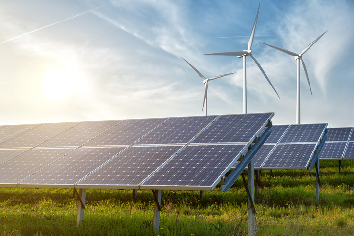 Нардепи пропонують повернути ПДВ на імпорт обладнання для сонячних та вітрових електростанцій